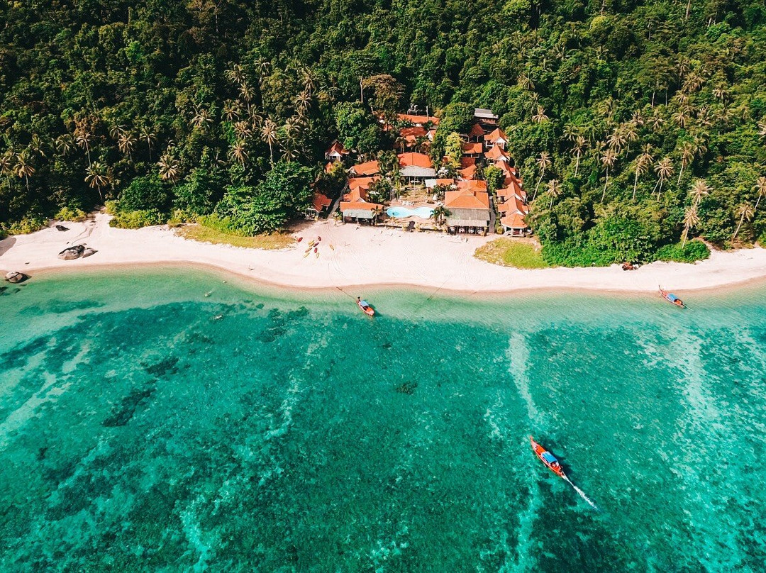 Adang Island Resort主图