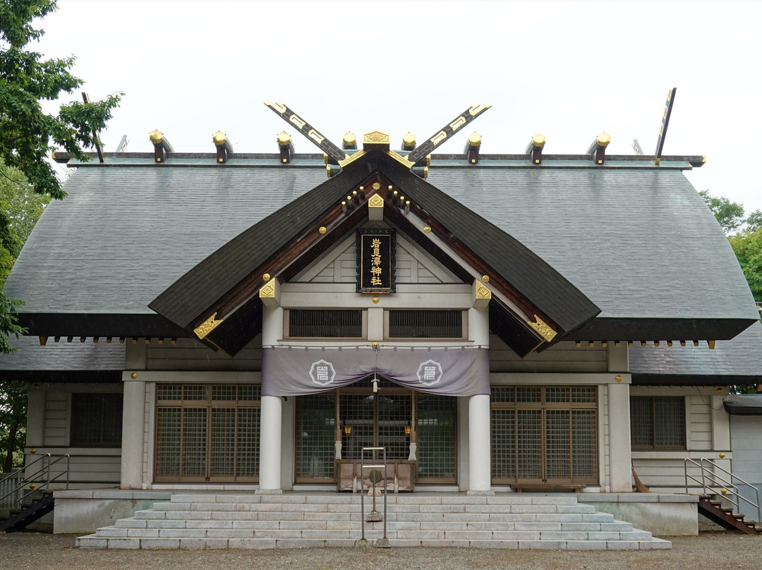 Iwamizawa Shrine景点图片
