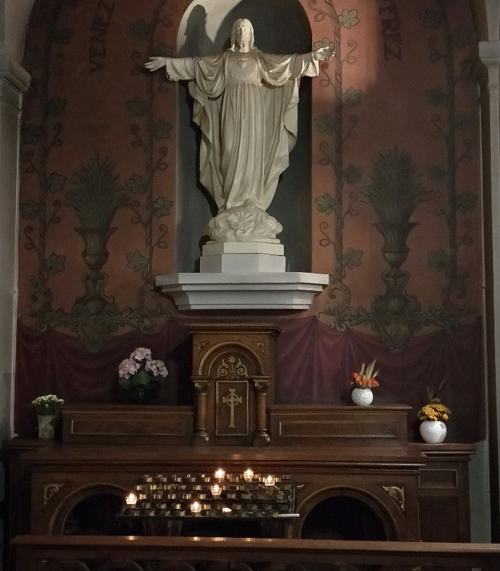 Eglise Sainte Genevieve-塞纳河畔阿涅勒必去景点