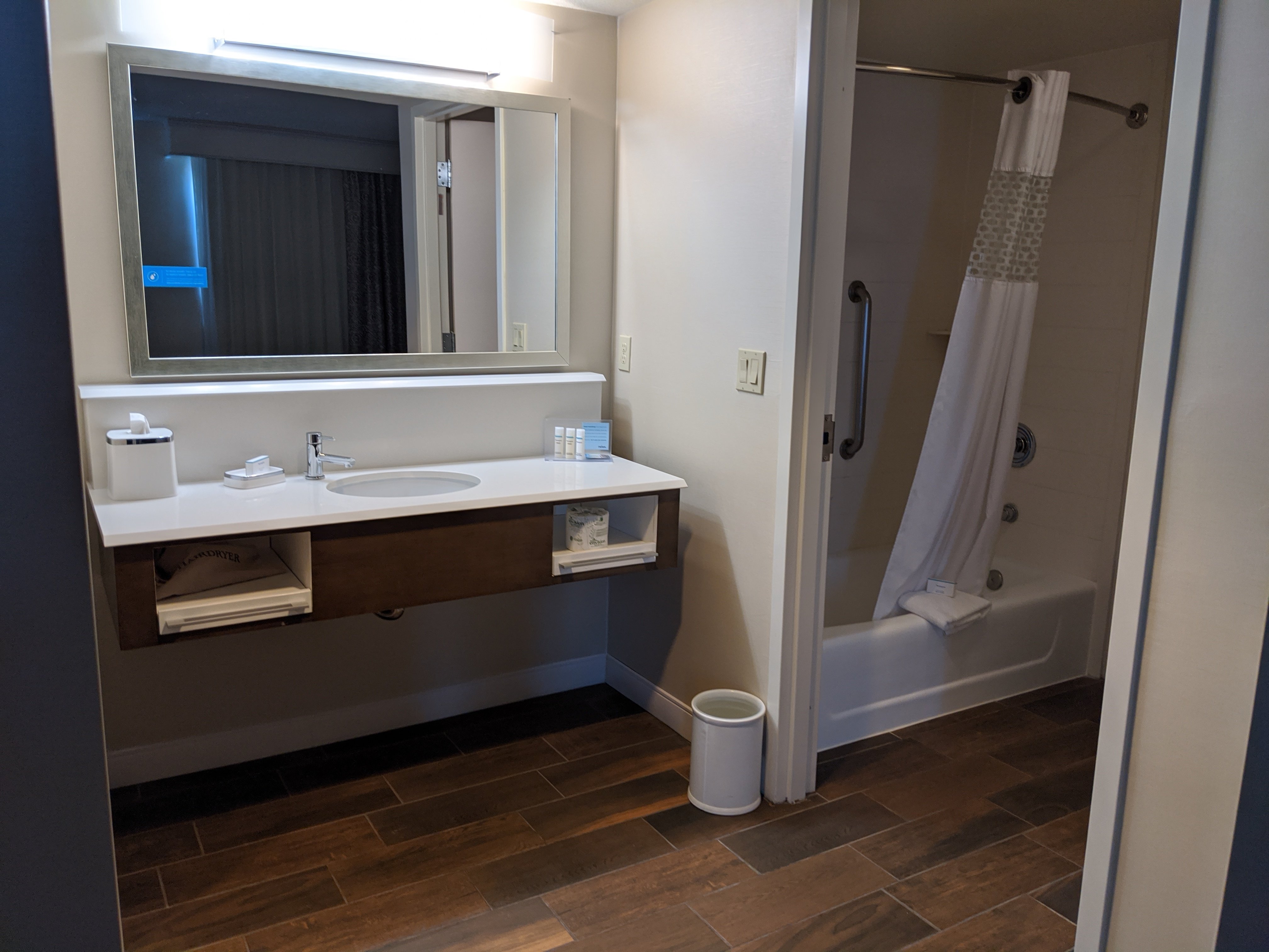 Hampton Inn & Suites Blythe-浴室