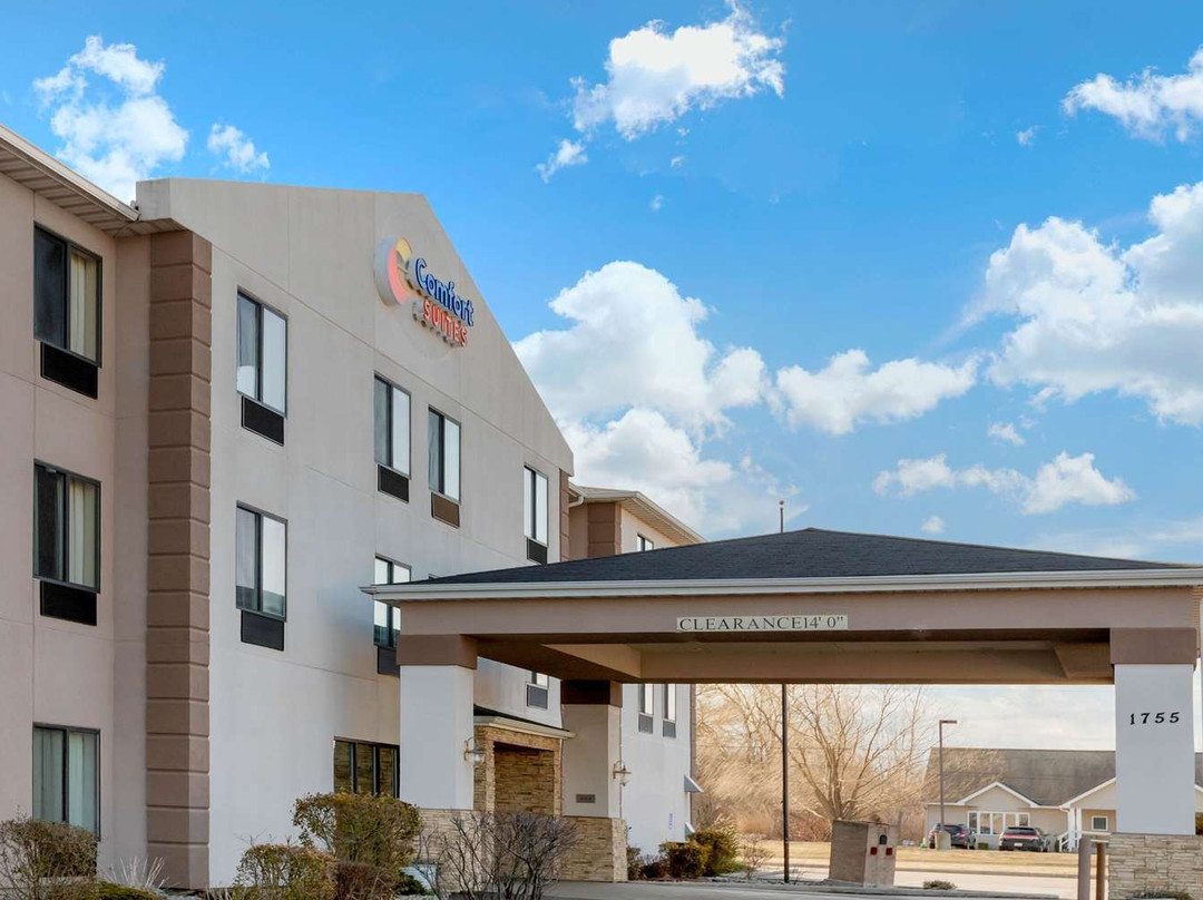 Comfort Suites South Haven Near I-96主图