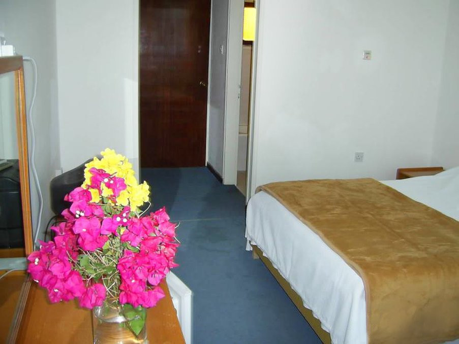 居泽尔亚丽俱乐部酒店主图