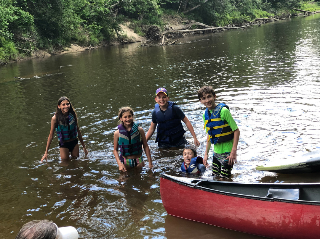 Black Creek Canoe Rental景点图片