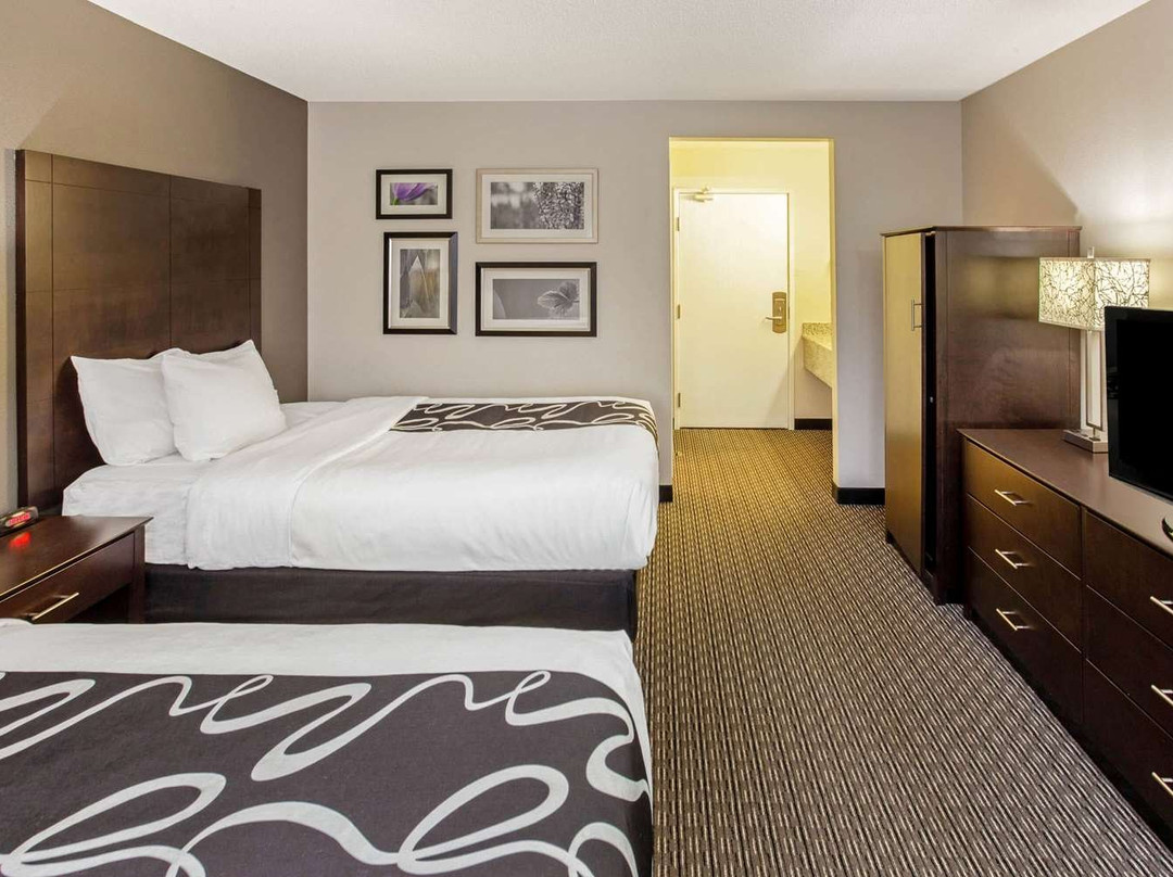 La Quinta Inn & Suites by Wyndham Milwaukee Delafield主图