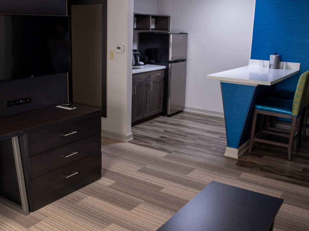 Holiday Inn Express & Suites Conover (hickory Area) By IHG主图