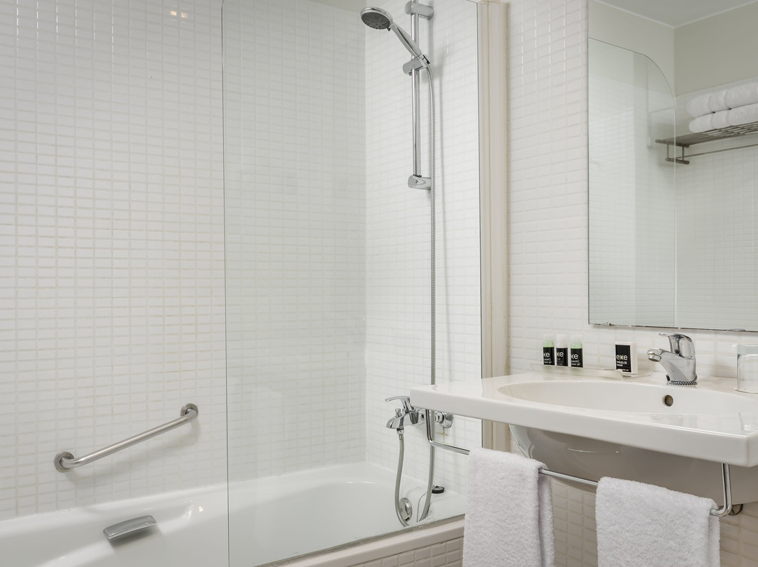 巴塞罗那武萨酒店主图