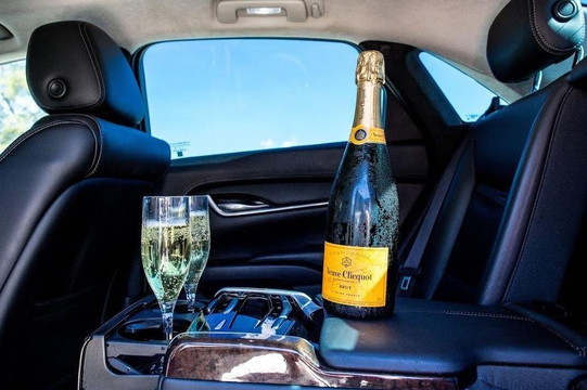 Jimmy’s transportation-拿骚必去景点