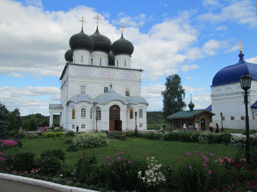 Holy Uspensky Trifonov Monastery景点图片