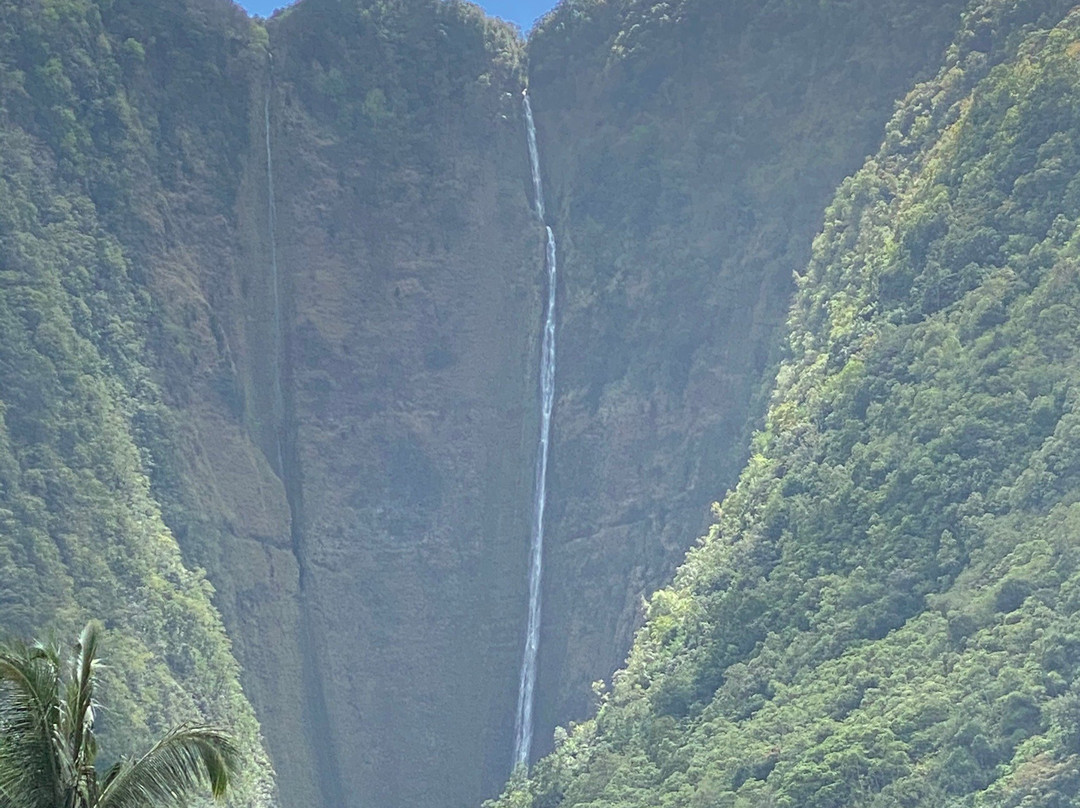 Hiilawe Falls景点图片