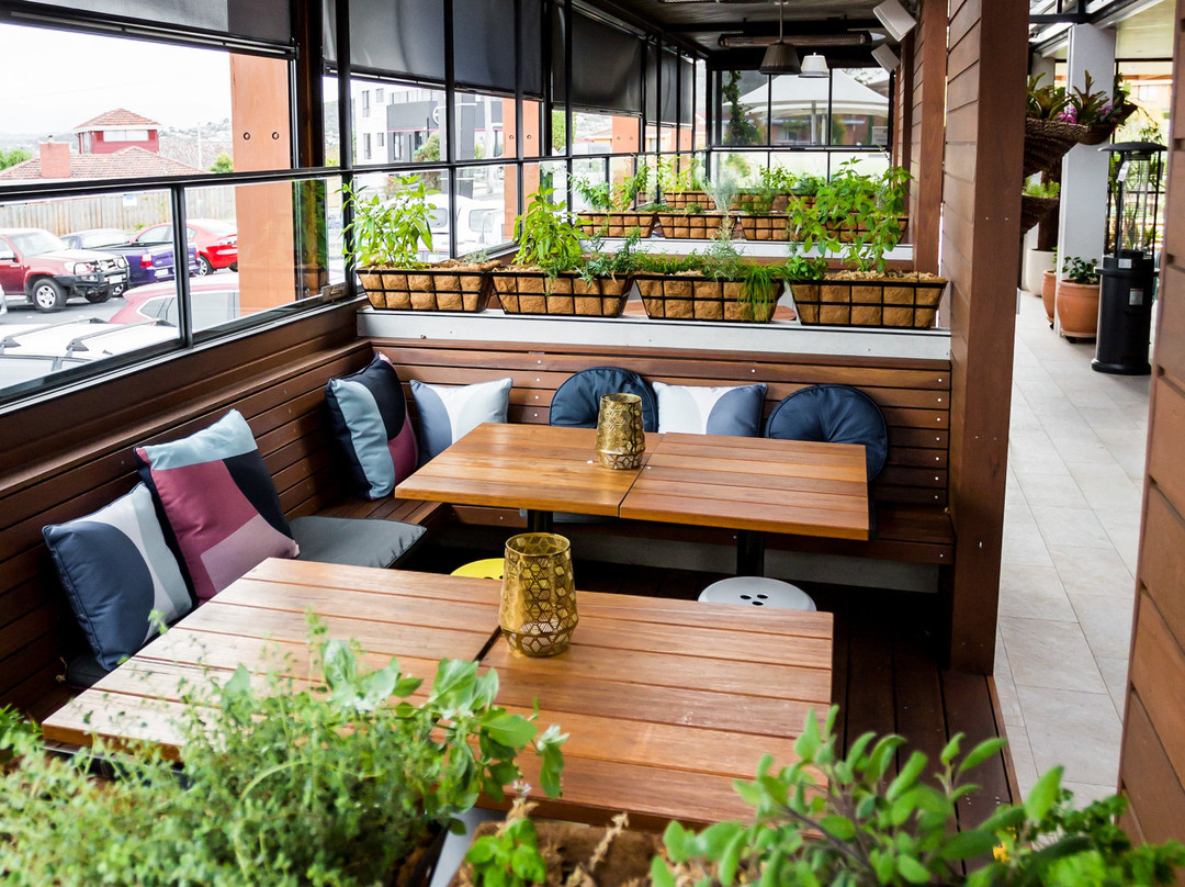 Shoreline Hotel主图