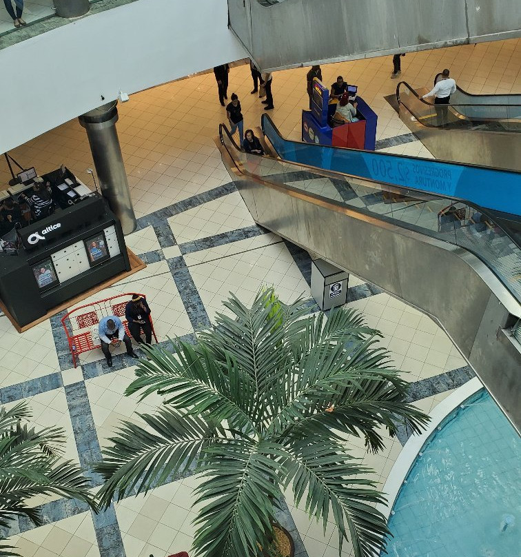 Las Colinas Mall-圣地亚哥必去景点