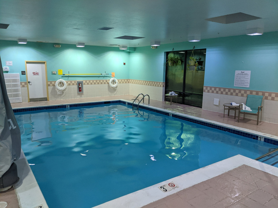 里霍博斯海滩希尔顿恒庭酒店主图