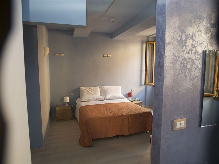 Hotel Astoria Cremona主图