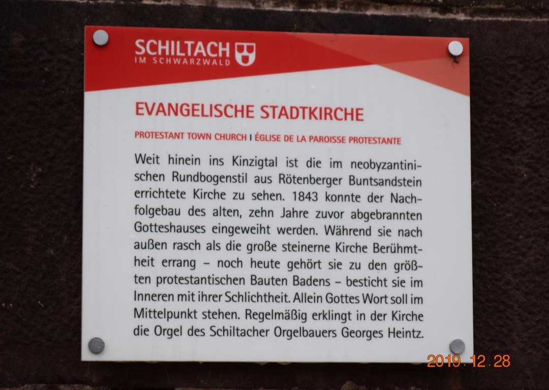 Evangelische Stadtkirche-希尔塔赫必去景点