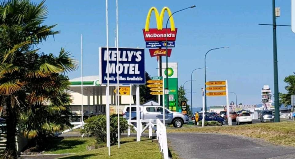 Kelly's Riverside Motel主图