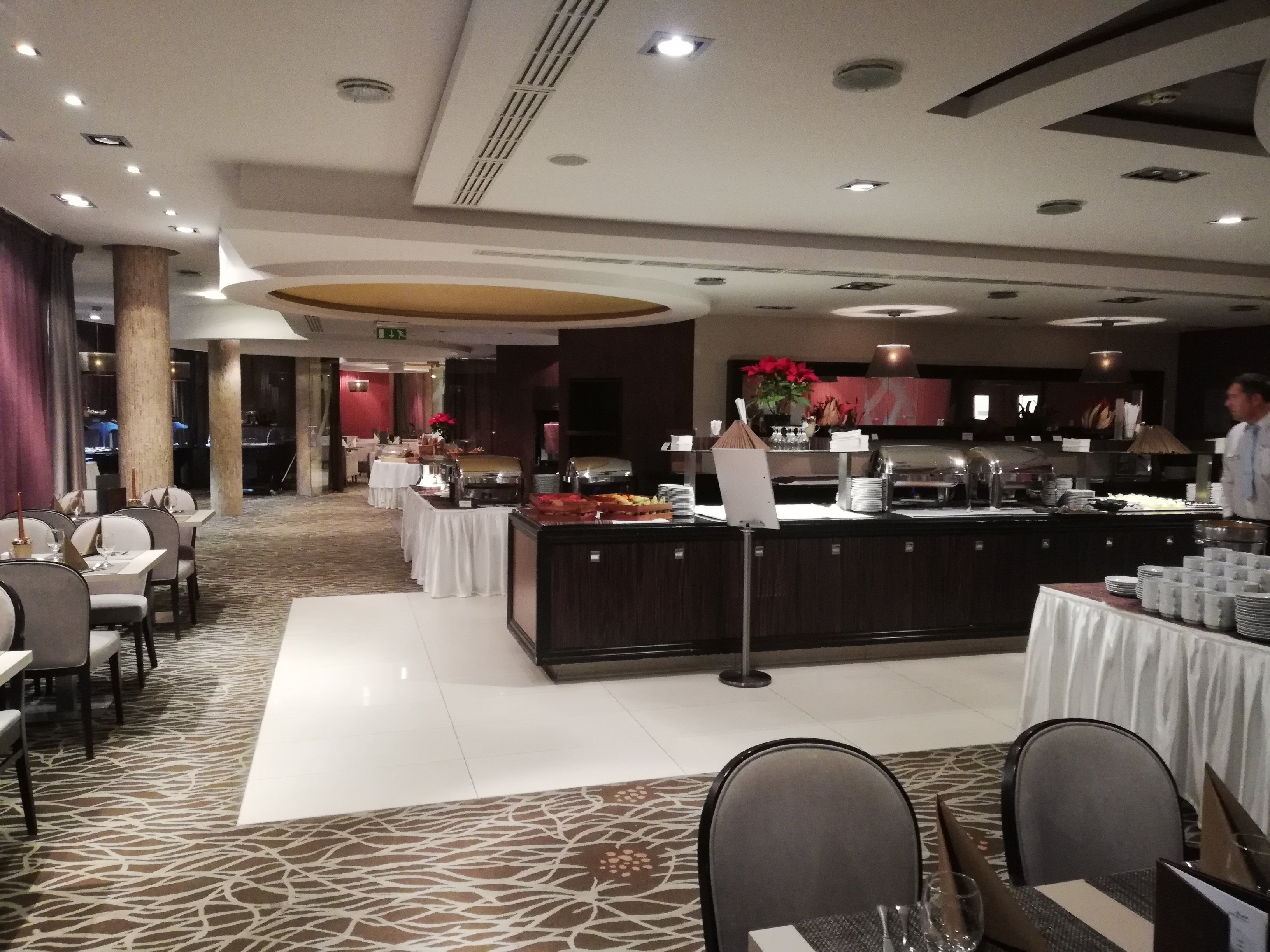萨里瑞斯假日温泉酒店-餐饮