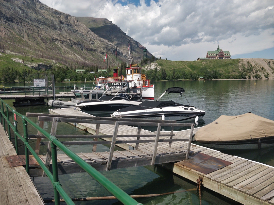 Waterton Shoreline Cruise Co.景点图片