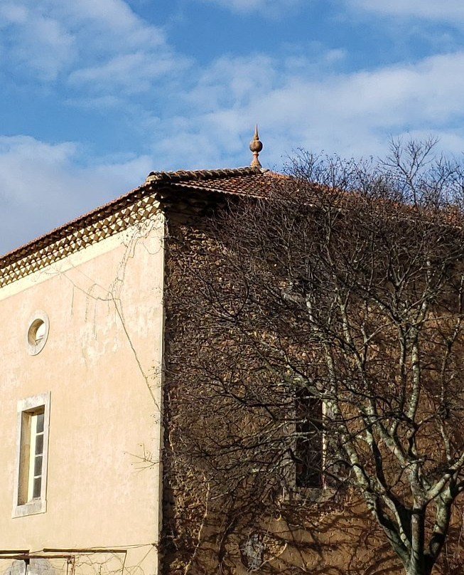 Chateau Saint Esteve-Uchaux必去景点