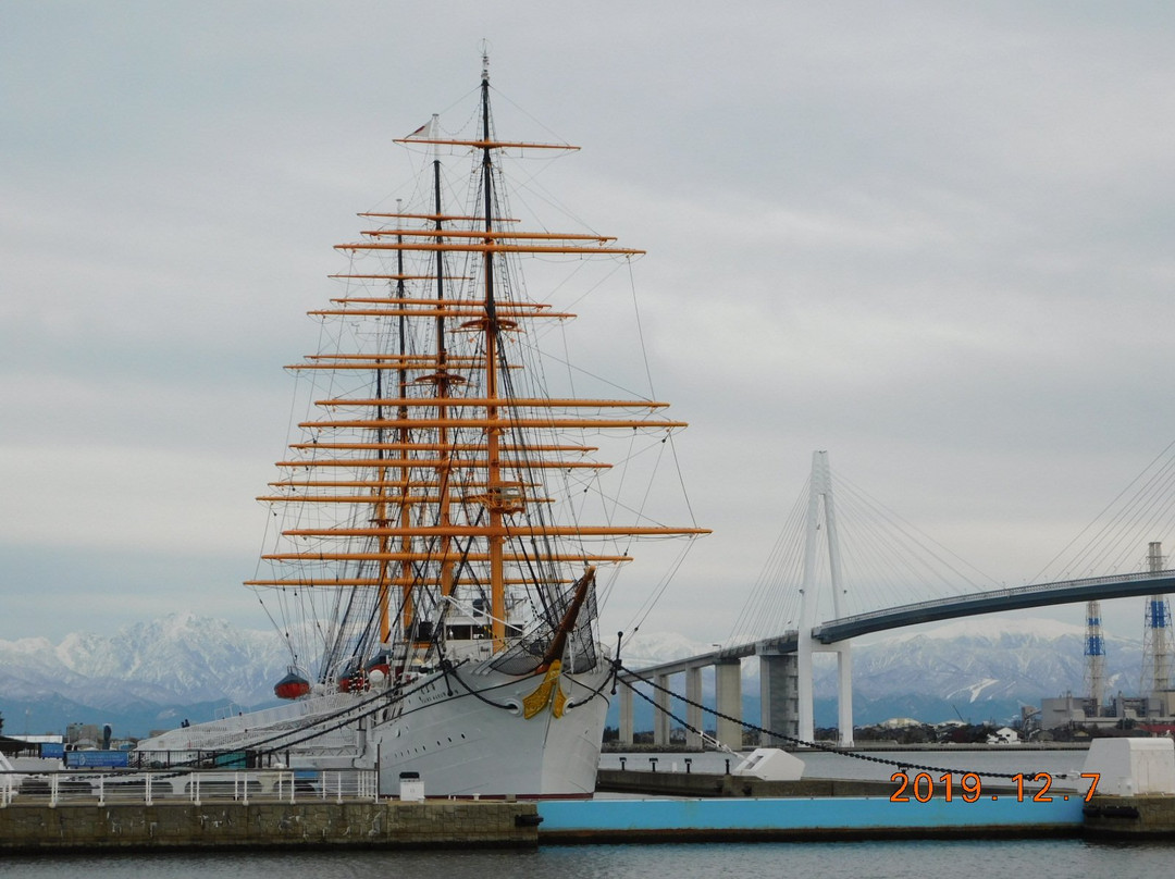 Sailboat Kaiwomaru景点图片