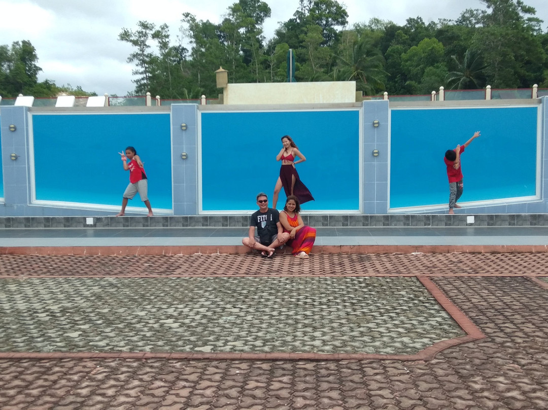 Foxy's Beach Resort主图