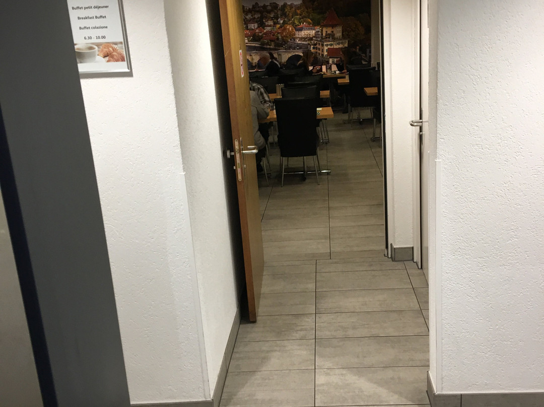 沃尔德霍恩酒店主图