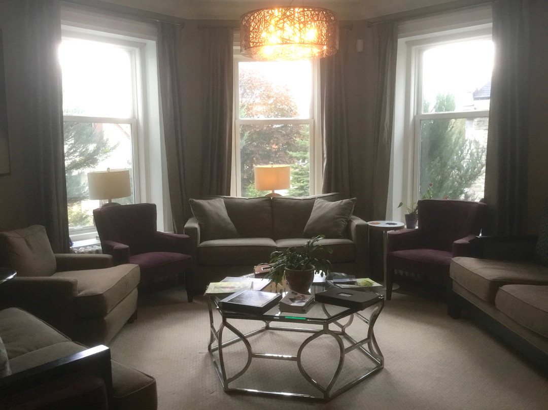 The Manse Boutique Inn主图