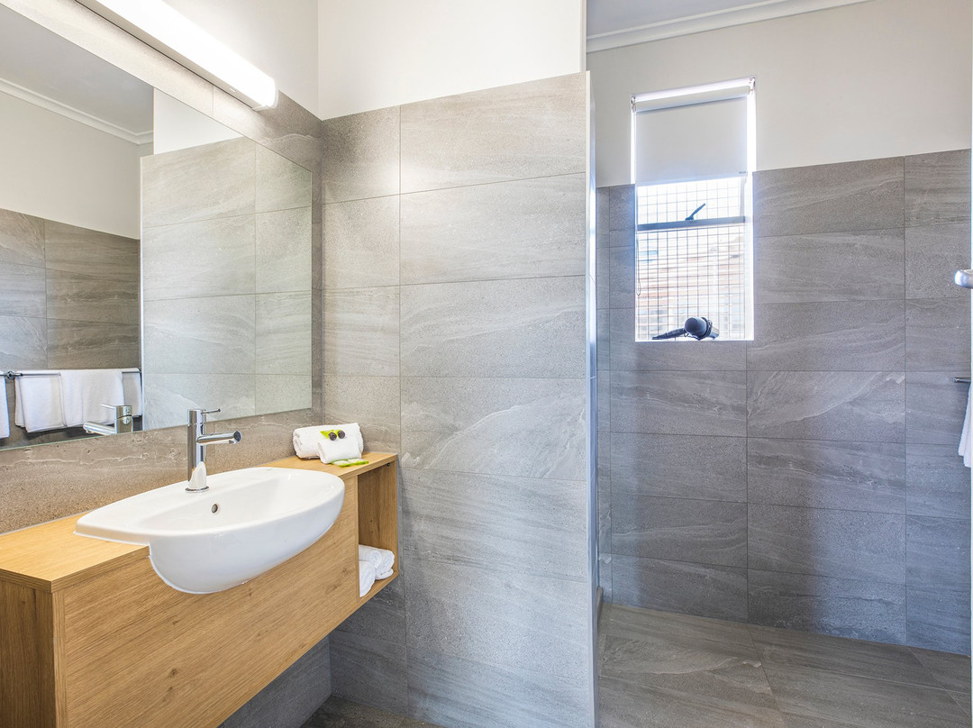 卡莱尔酒店主图