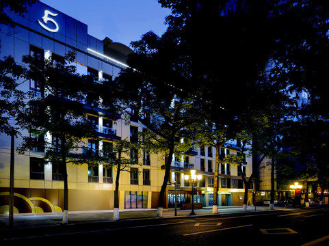 广州岭南五号酒店主图