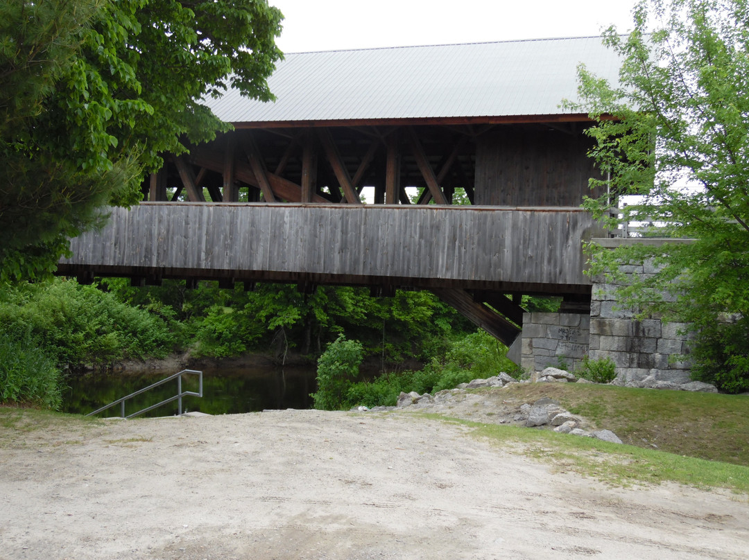 Smith Covered Bridge-Plymouth必去景点