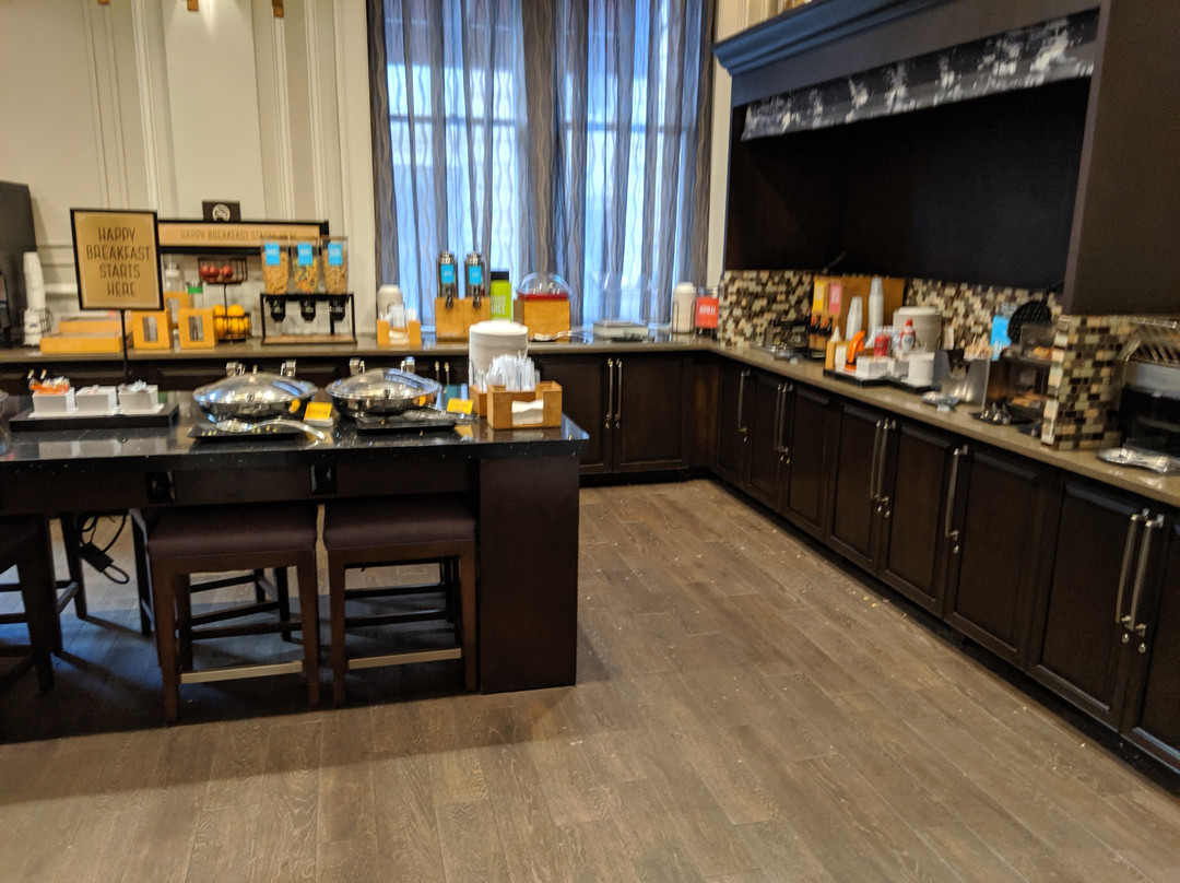 巴尔的摩内港希尔顿恒庭旅馆&套房酒店主图