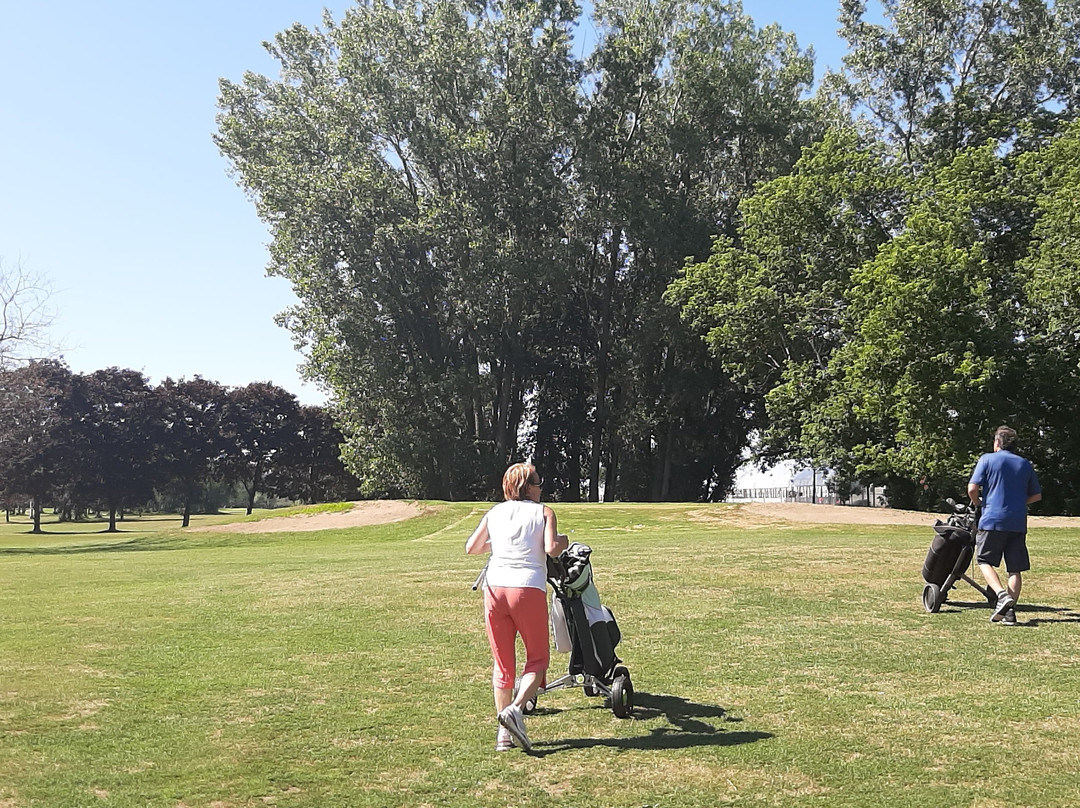 Golf UFO-蒙特利尔必去景点