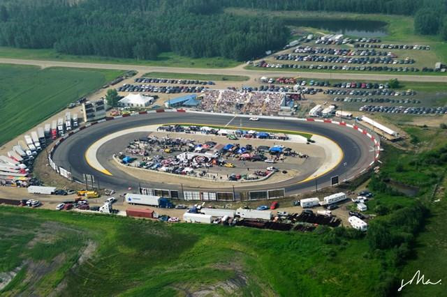 韦塔斯基温旅游景点-Edmonton International Raceway in Wetaskiwin