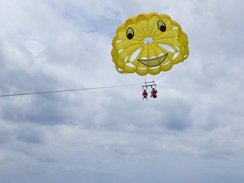 Albatross Parasailing Cozumel-考祖梅必去景点
