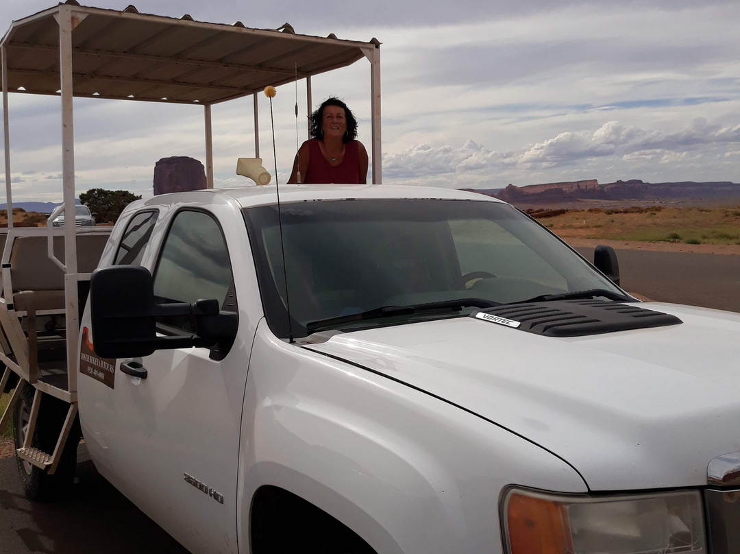 Navajo Jeep Tours-纪念碑公园必去景点