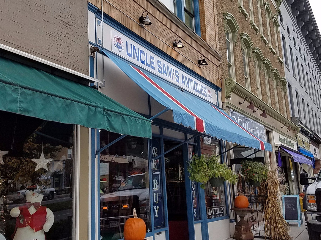 Uncle Sam's Antiques景点图片