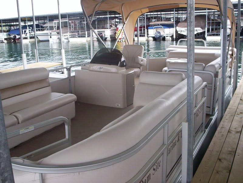 Shiloh Marina Boat Rentals景点图片