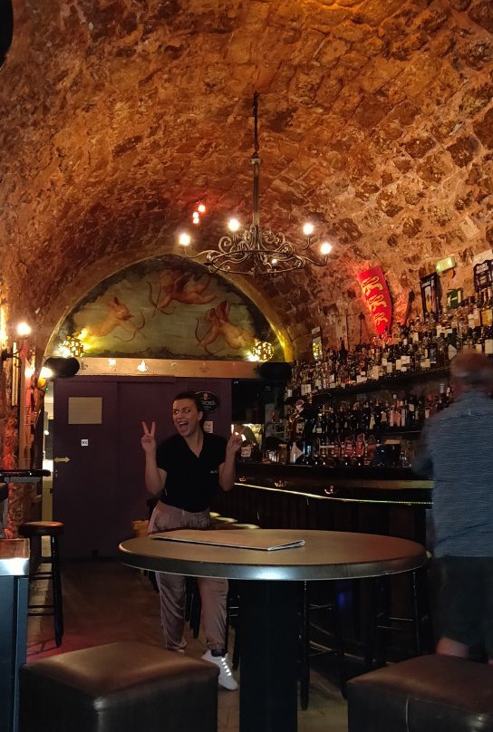 Avalon Rock Pub-干尼亚必去景点