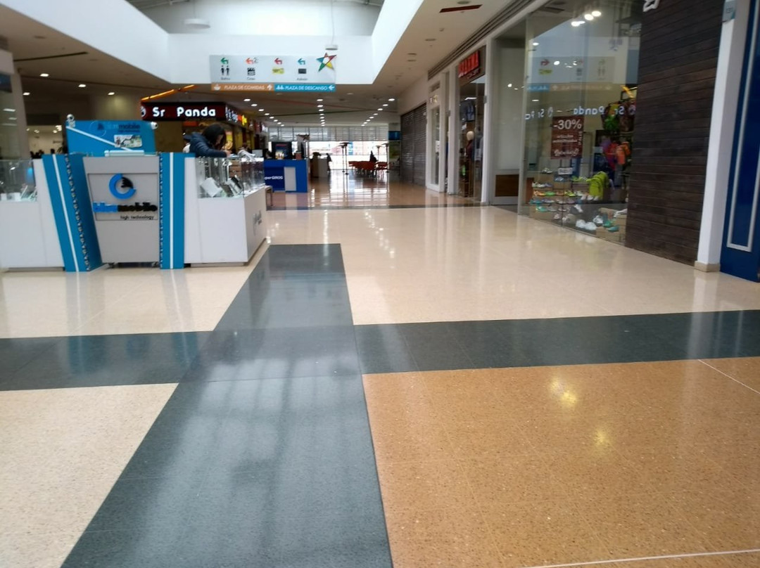 伊皮亚莱斯旅游景点-Centro Comercial Gran Plaza