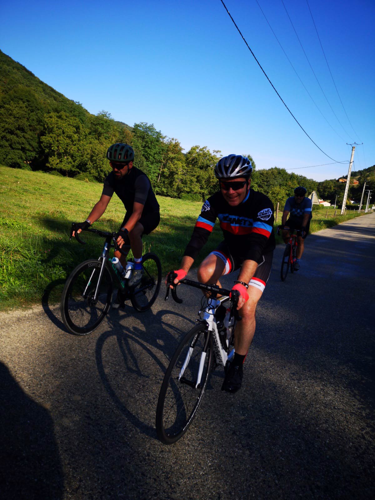 Bedbreakfastbikespyrenees-官方