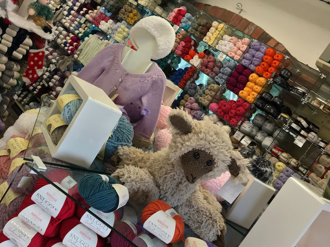 Abakhan Fabrics Hobby & Home景点图片