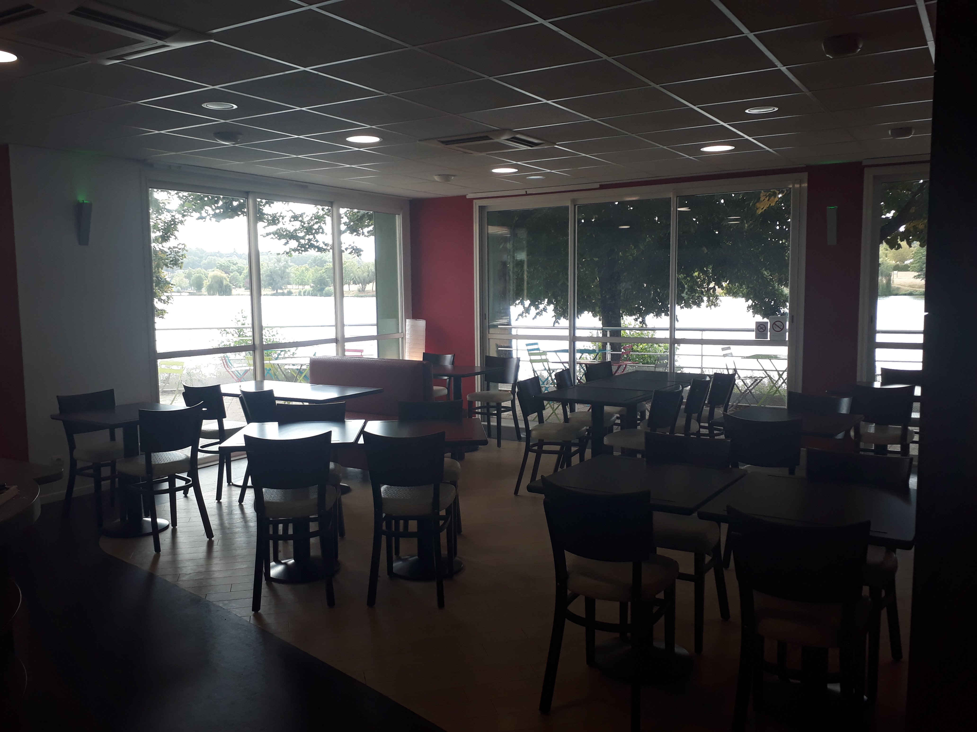 ibis Styles Bourbon Lancy-餐饮