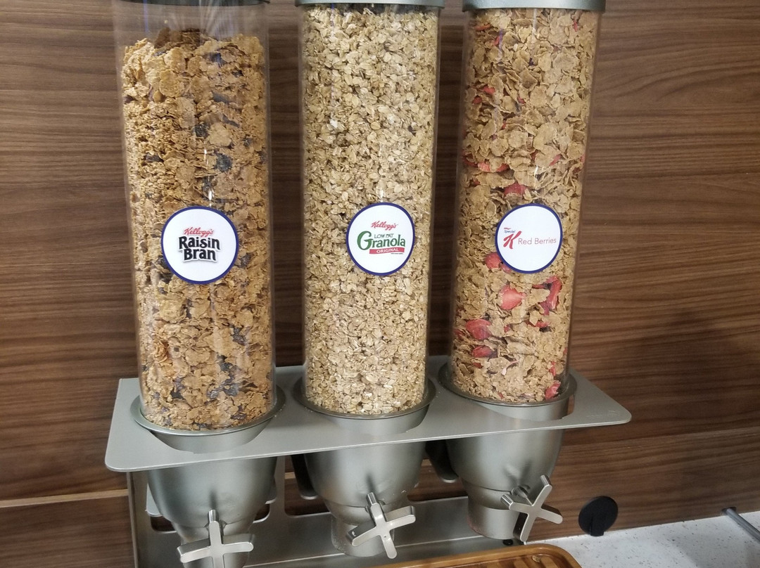 西大西洋城康福特茵旅馆&套房酒店主图