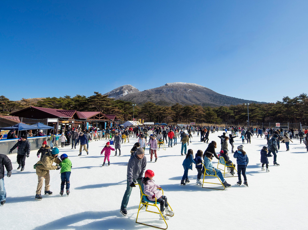 Ebino Kogen Artificial Ice Rink-虾野市必去景点
