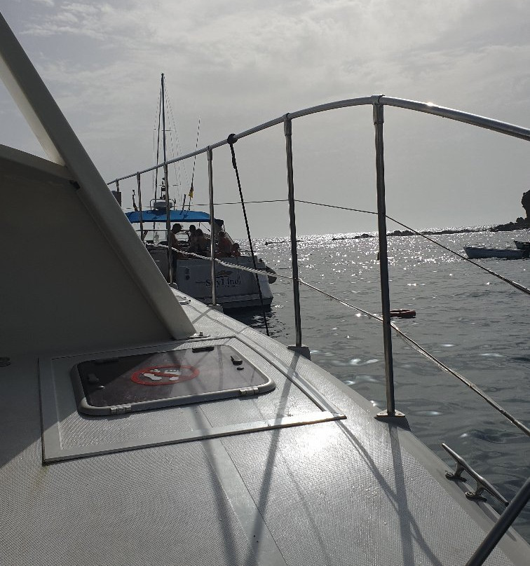 Monte Cristo Catamaran景点图片
