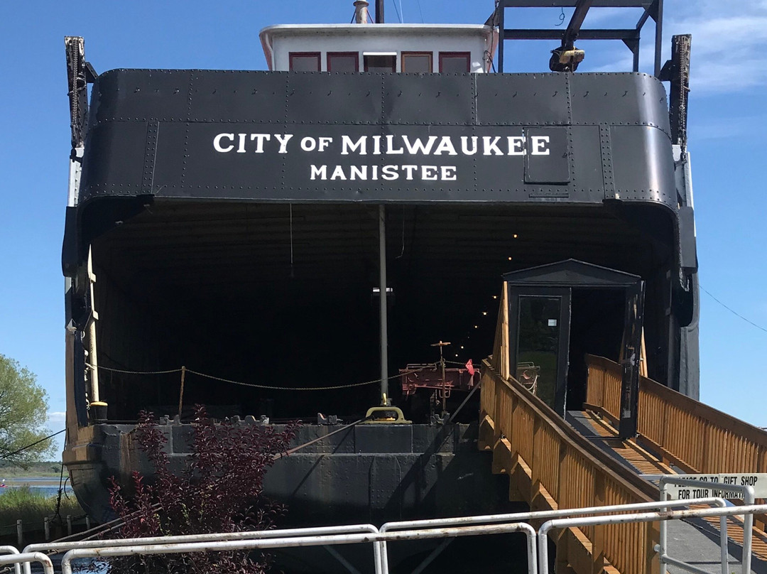 S.S. City of Milwaukee/ USCGC Acacia景点图片