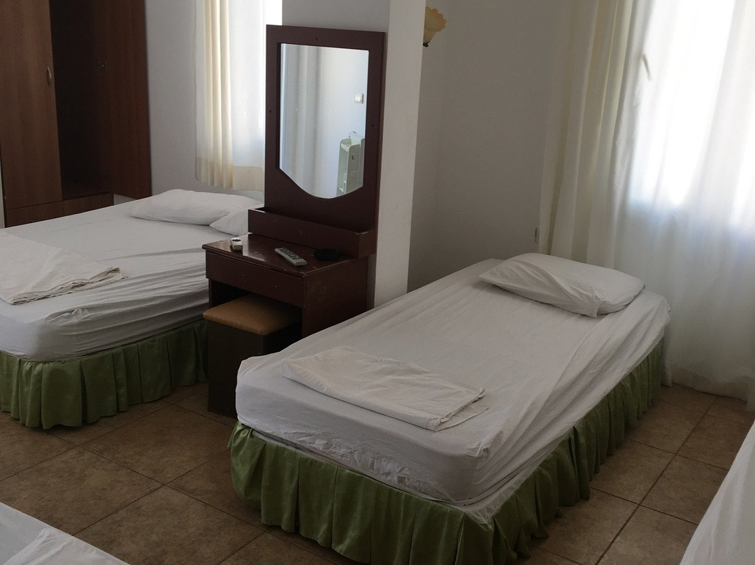 Tolga Motel