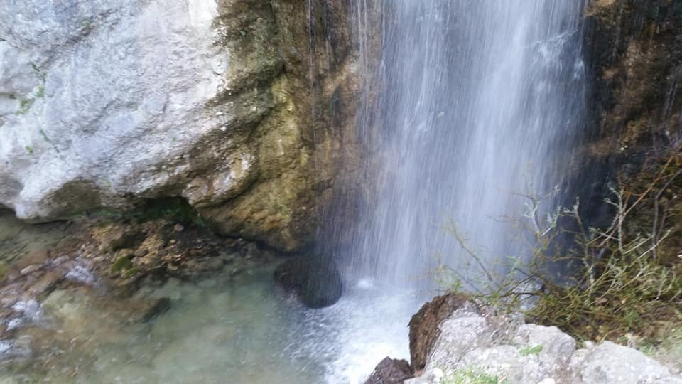 Cascata del Vitello d'Oro景点图片