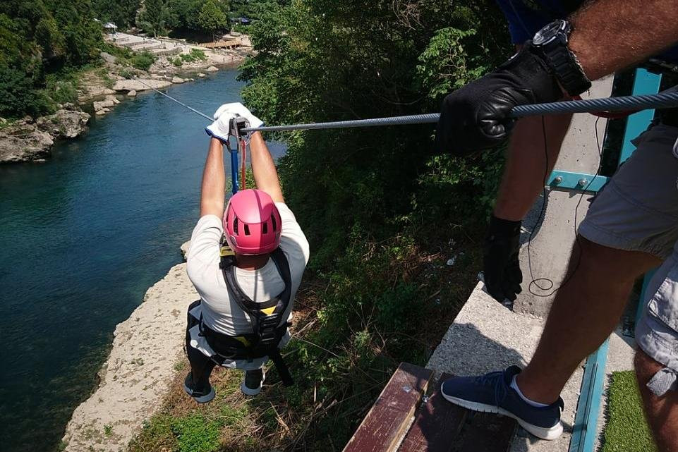 Zip line Stari Most景点图片