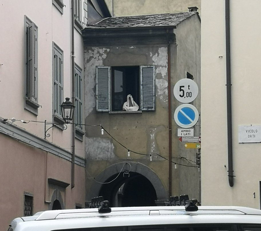 Piazza Quadrivio e Scarpatetti-Sondrio必去景点