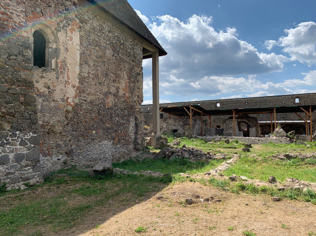 The fort Bzovík-Bzovik必去景点